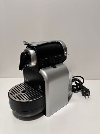Cafetera Nespresso DeLonghi