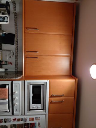 Muebles de cocina, vitrocerámica y horno