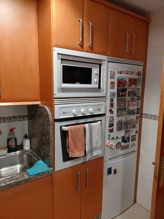 Muebles de cocina, vitrocerámica y horno