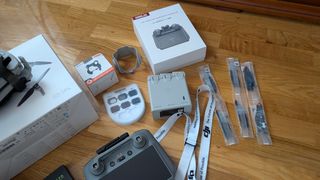 Dron DJI Mini 4 Pro Combo