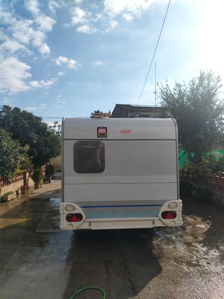 Caravana ACE 380
