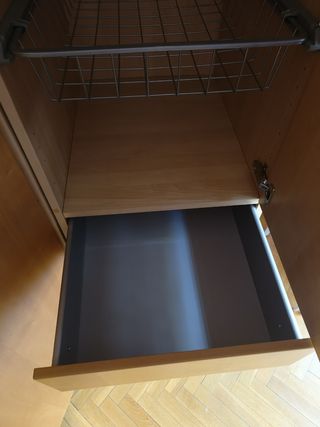 Armario de madera 3 puertas