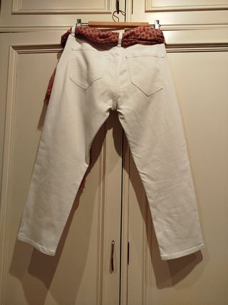 Pantalón vaquero blanco