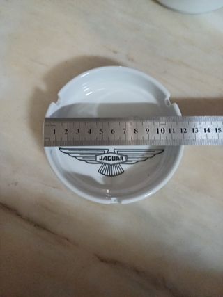 Lote 3 Ceniceros Porcelana Jaguar MG Delage