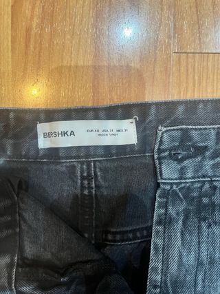 Pantalón Bershka Super Baggy Negro talla 40
