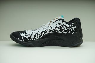 Jordan Zion 3 Talla 46 Negras
