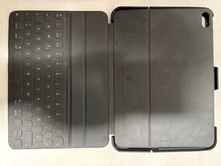 Apple iPad 10,5 wifi y LTE 64 gigas teclado Apple