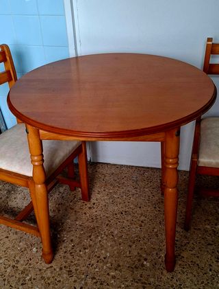 Mesa redonda extensible de madera