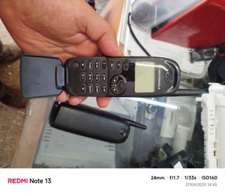 2 telefoni Motorola neri vintage