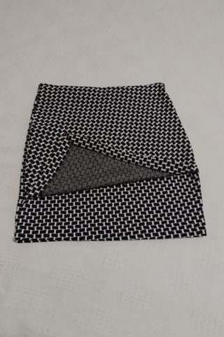 Falda corta geométrica H&M