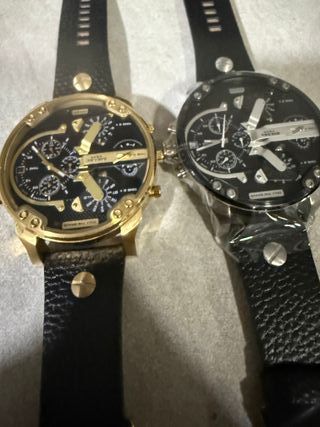 Orologio da polso Diesel nero e oro
Oppure argento
