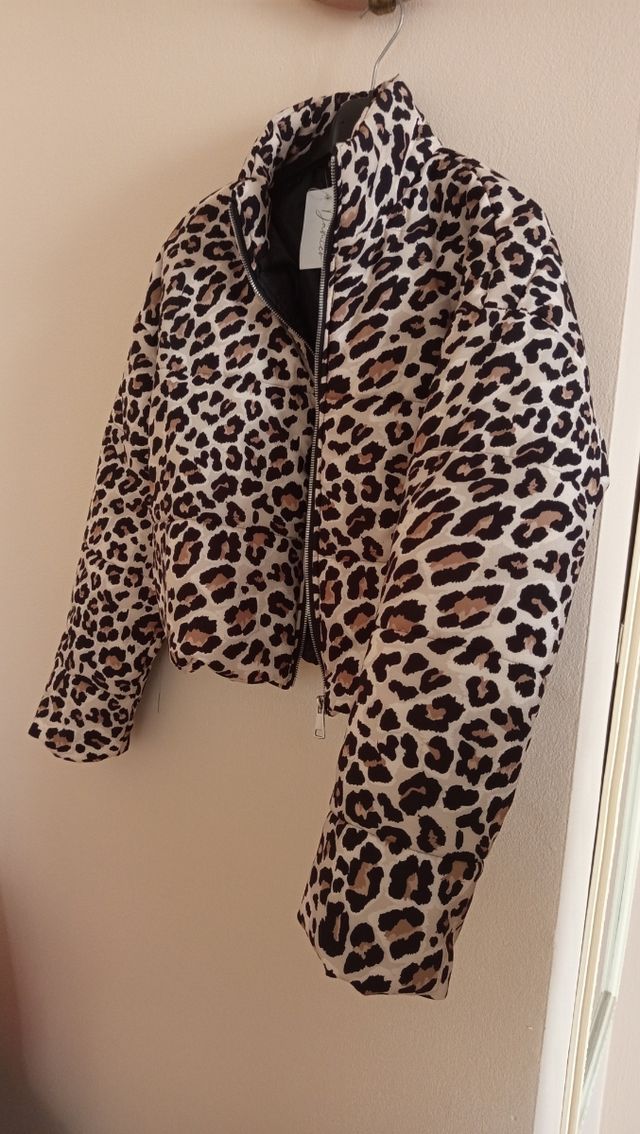 Giacca leopardata corta