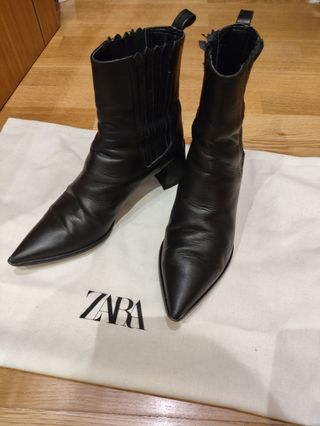 Botines de piel Zara negros