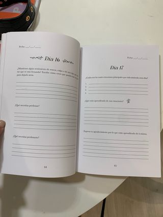Diario de manifestación / Manifestation Diary (...