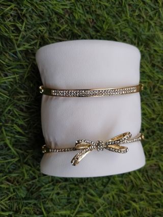 Conjunto Skyline: Reloj y 2 Pulseras Doradas
