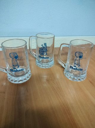 Lotto di 3 boccali da birra Mahou