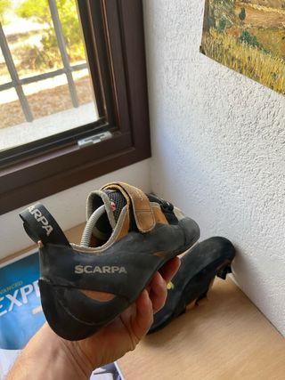 Pies de gato Scarpa Vapor V Talla 43