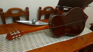 Guitarra Clasica Profecional Alhambra de PaloSanto