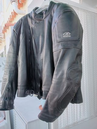 Chaqueta moto de piel con protecciones talla 5xl