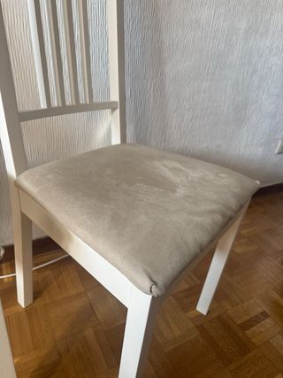 Comedor Ikea Bjursta 6 Sillas
175x95cm 
expansible