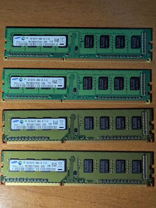 Mini Tower PC Medion per pezzi di ricambio