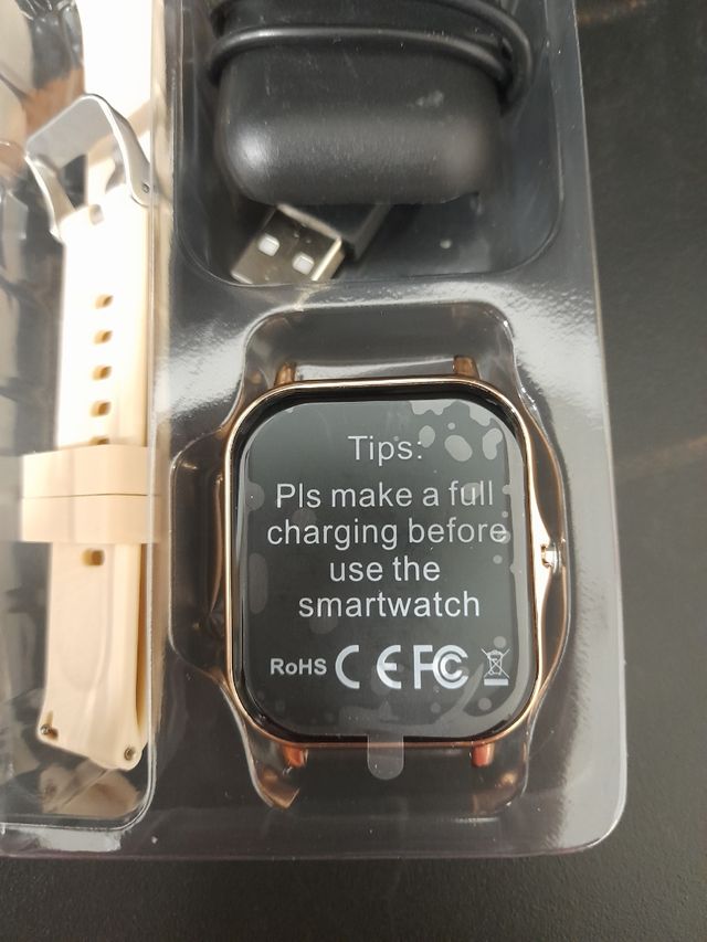 Smartwatch Beige y Dorado