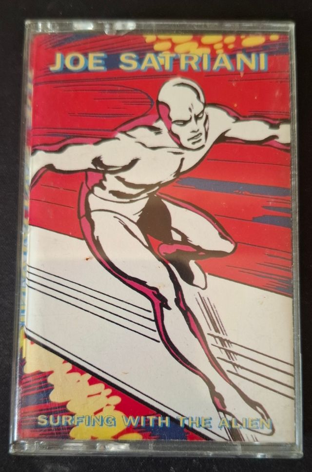 Joe Satriani: Surfing With The Alien (1987)