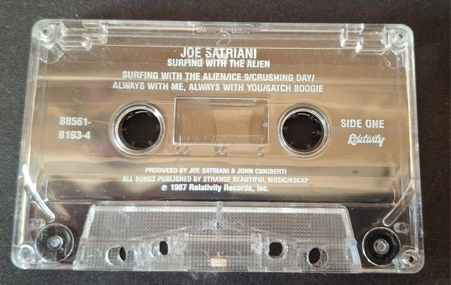 Joe Satriani: Surfing With The Alien (1987)