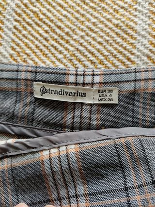 Falda pantalón cuadros Stradivarius