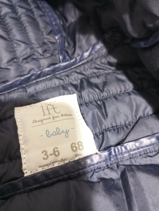 Cazadora acolchada bebé azul marino