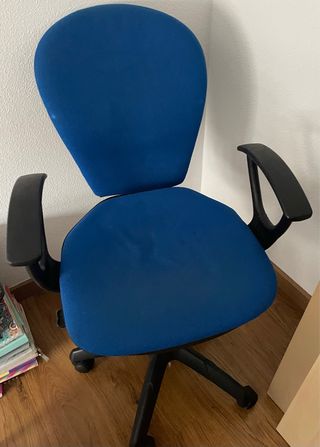 Silla de escritorio azul y negra
