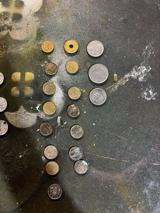Pack monedas y billetes antiguos. Escucho ofertas