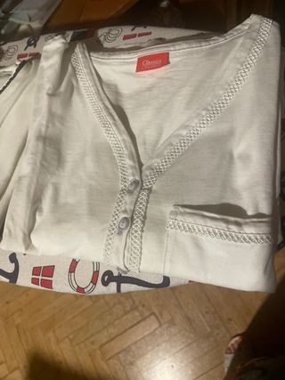 4 camisones y 1 pijama de invierno