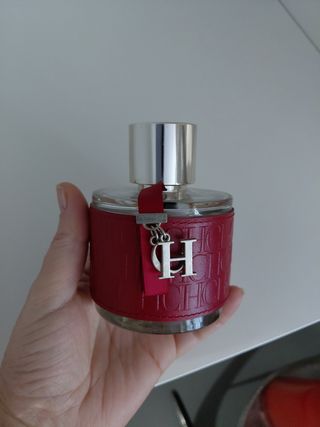 Bottiglia di profumo Vavios