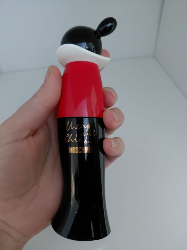 Bottiglia di profumo Vavios