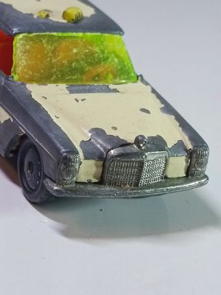 MERCEDES BENZ 250 V309 1/64 SIKU 