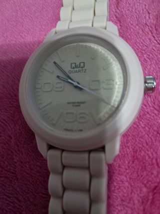 Reloj Q&Q Beige Mujer