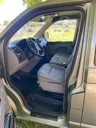 Volkswagen Caravelle 2008