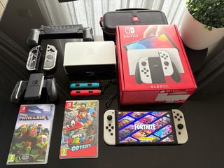 Nintendo Switch OLED Blanca + Accesorios y juegos 