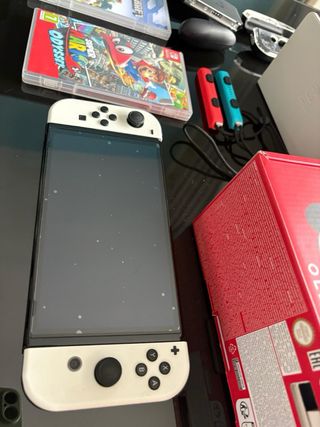 Nintendo Switch OLED Blanca + Accesorios y juegos 