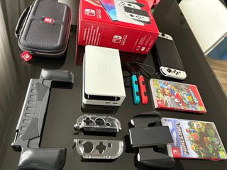 Nintendo Switch OLED Blanca + Accesorios y juegos 