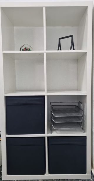 Estantería blanca modular