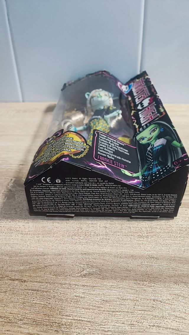 Monster High Freaky Fusion Frankie Stein Muñeca