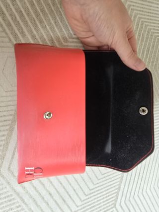 Funda gafas Carolina Herrera roja