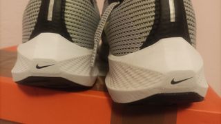 Zapatillas Nike Air Zoom Pegasus 40 Gris/Amarillo