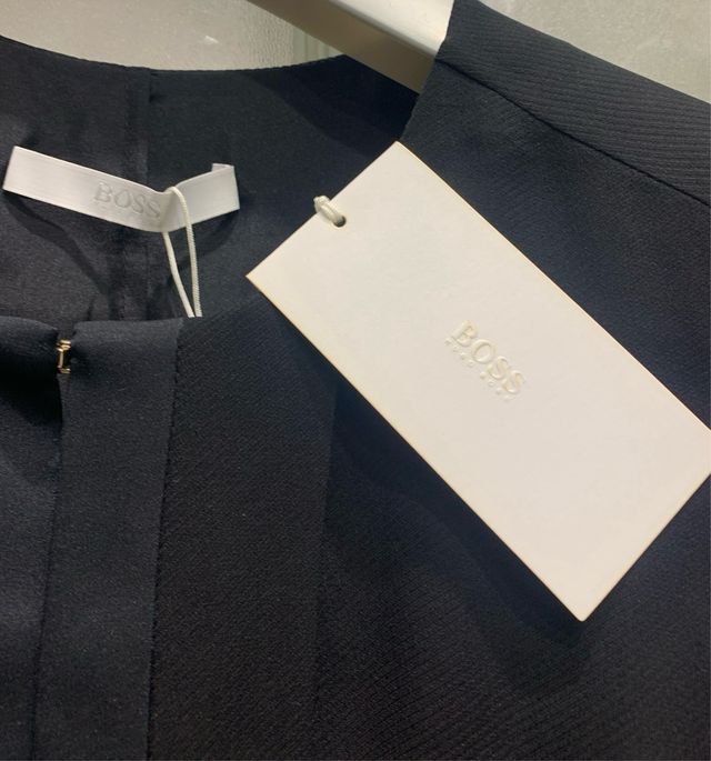 Vestido Hugo Boss Negro sin usar