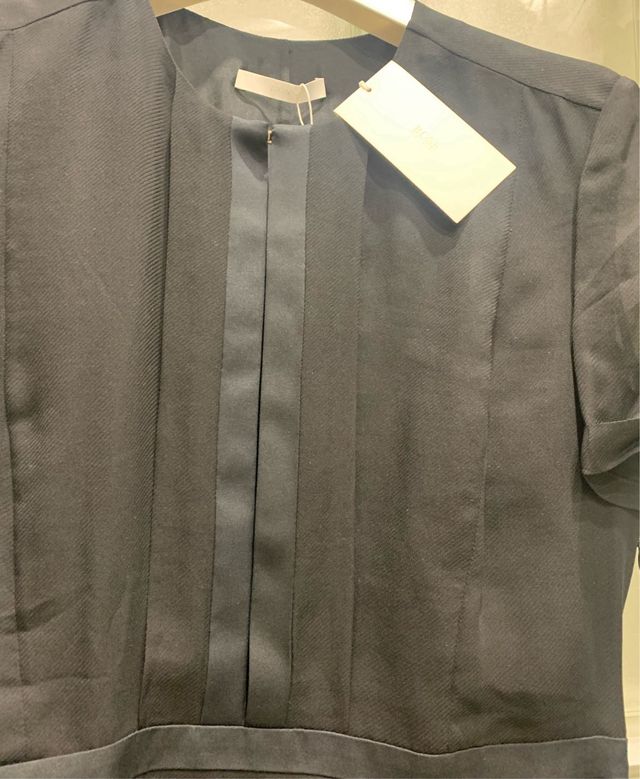 Vestido Hugo Boss Negro sin usar