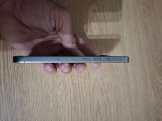 iPhone 16 Pro 256 GB Gris Titanio batería 95%
