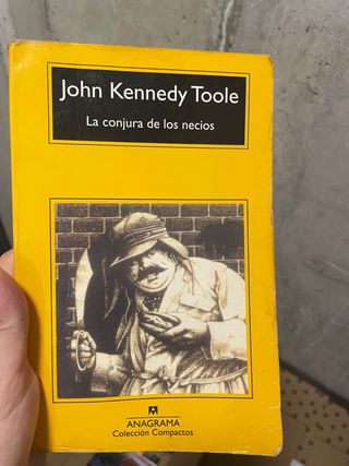 La conjura de los necios