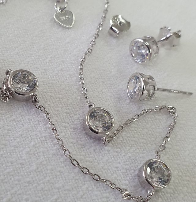 Conjunto PLATA Y CIRCONITAS. REGALO NAVIDAD.